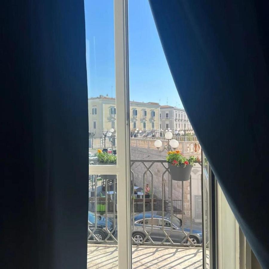 Seaport #Rooms Trani Exterior photo