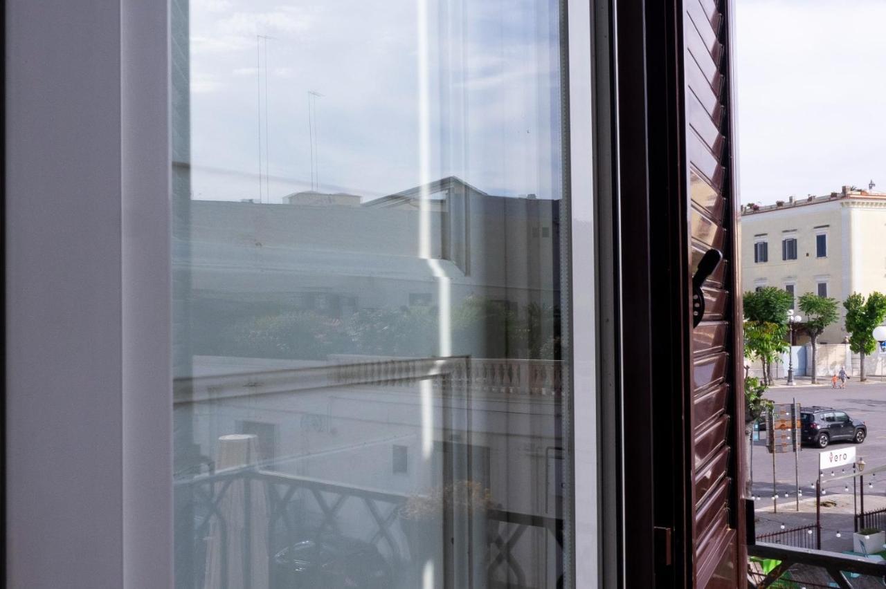 Seaport #Rooms Trani Exterior photo